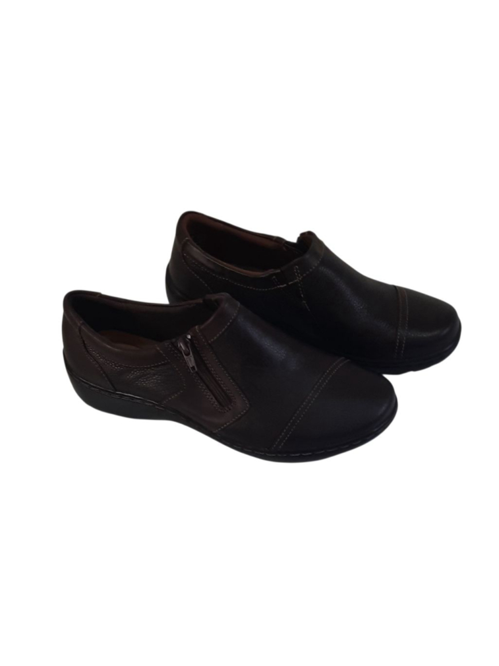 Clarks Women's Cora Giny
Loafer Size 8 Zip bootie ,Brown
Leather Comfy Shoe Flat